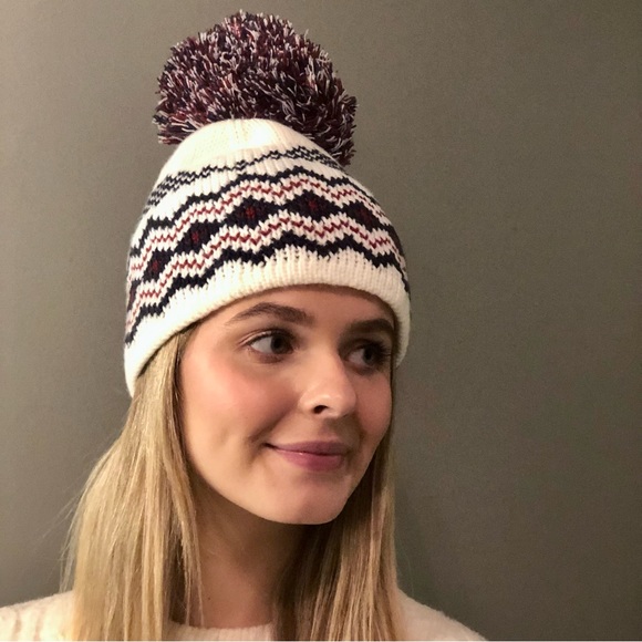 Timberland Nordic Style Beanie with Pom Pom. - Picture 6 of 14